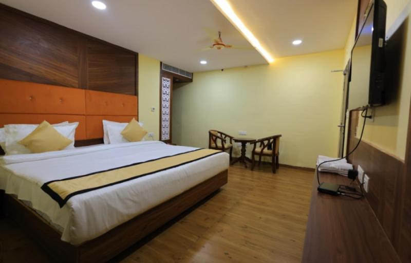 Sun Castle Hotel Palamaner Екстериор снимка